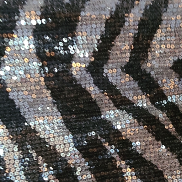 Sequined tank - Picture 3 of 5